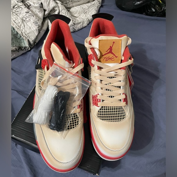 JORDAN RETRO 4 limited edition - Picture 3 of 6